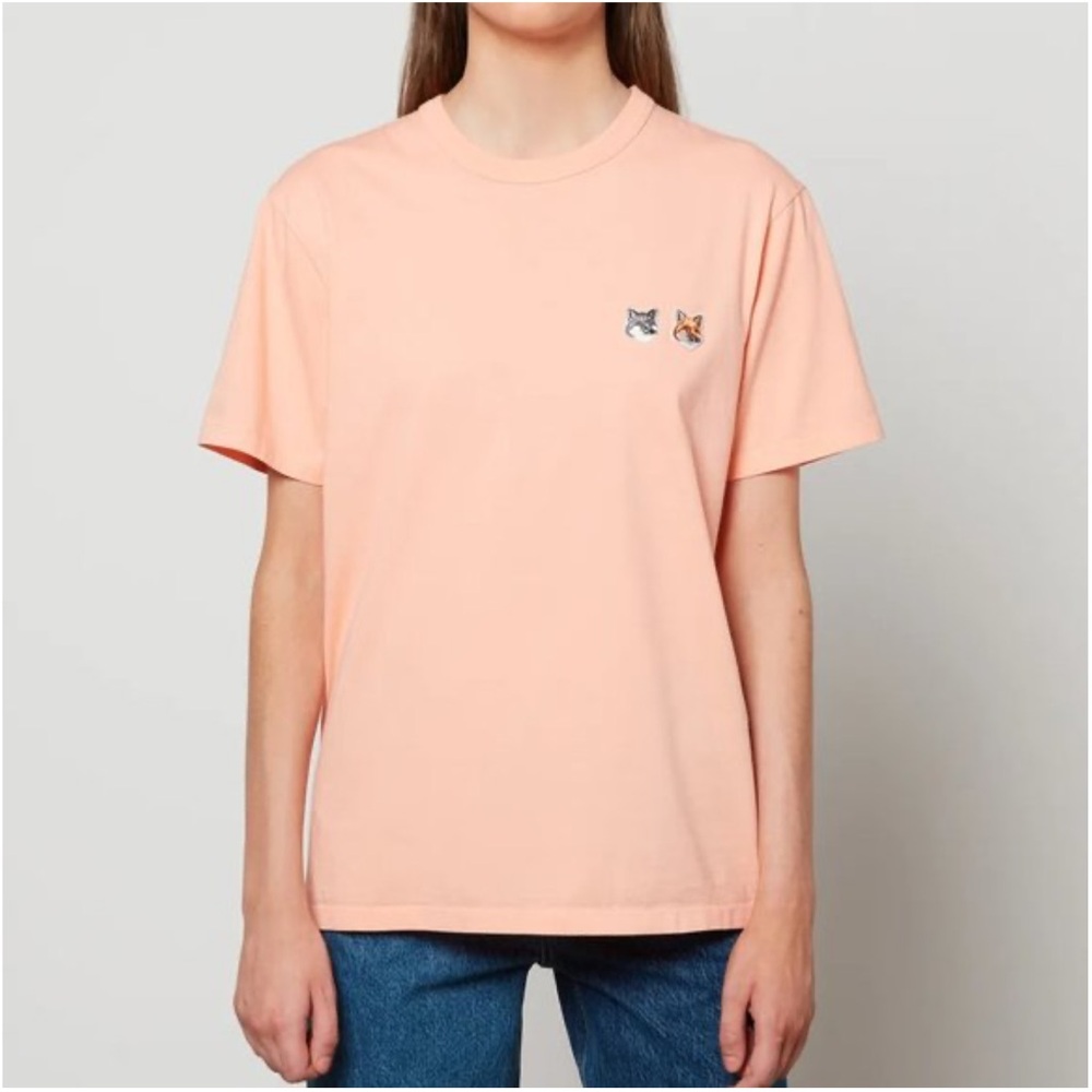 Maison Kitsune Unisex Double Fox Head Patch Classic Tee in Peach